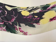 Load image into Gallery viewer, Craspedia Scarf