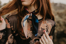 Load image into Gallery viewer, Dahlia Scarf