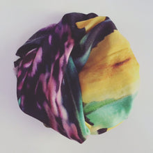 Load image into Gallery viewer, Chrysanthemum Scarf