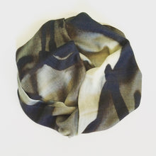 Load image into Gallery viewer, Pivoine Scarf