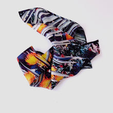 Load image into Gallery viewer, Strelitzia Petite Square