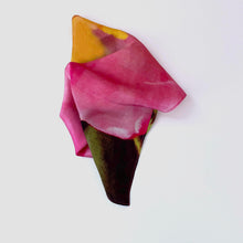 Load image into Gallery viewer, Tulip Petite Square