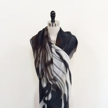 Load image into Gallery viewer, Pivoine Scarf