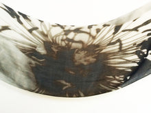 Load image into Gallery viewer, Pivoine Scarf