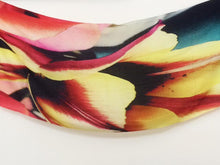 Load image into Gallery viewer, Gladiolus Scarf